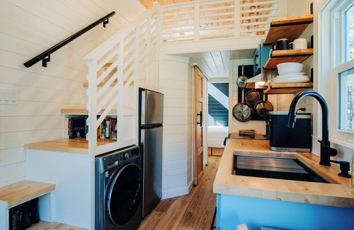 Vesta Cabin | The Lovers' Nest in Stuart, VA