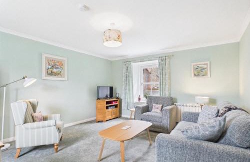 Hawick Apartment | The Low Crescent