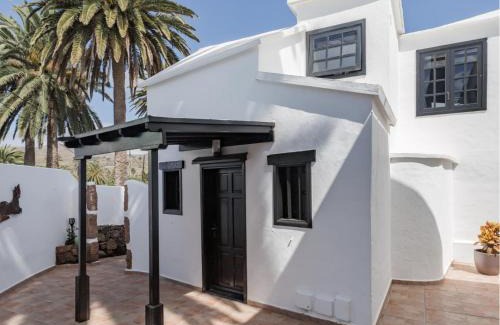 Haria Apartment | The Luxury Penthouse at Casita Palmera