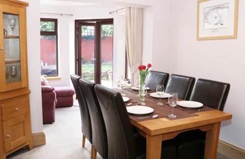 Shrewsbury House | The Lymes