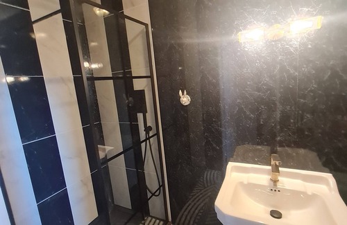 Oxford Hotel | The Mad Hatter Oxford