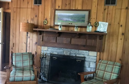 Boulder Junction Cabin | The Main Cabin Charming 2 bedroom cabin on Nichols Lake