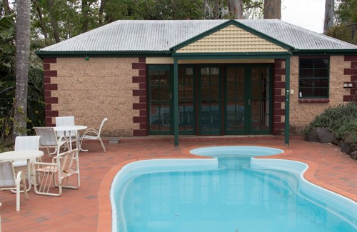 North Tamborine Hotel | The Manor