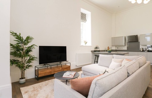 Newland Near Ulverston Cottage | The Margaret Suite Stone Cross Mansion