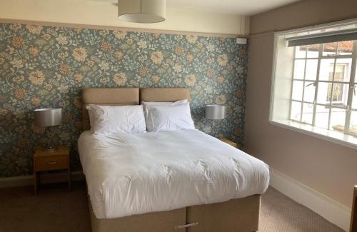 Glastonbury Hotel | The Market House