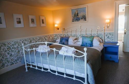 Bampton Hotel | The Market Tavern