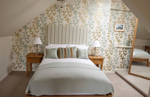 Lyddington Hotel | The Marquess Of Exeter