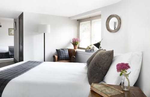 Meysey Hampton Hotel | The Masons Arms