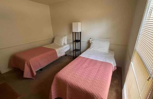 Tougaloo House | The McCormack House - comfortable & quiet!