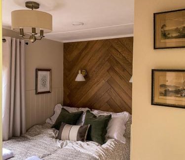 Loppington Ski Chalet | The Meadow Snug