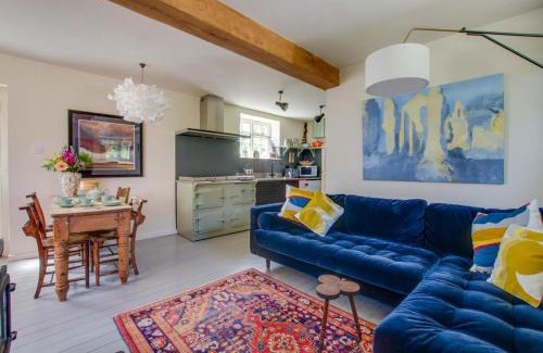 Field Dalling House | The Meeting House