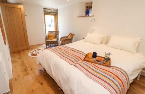Yelverton House | The Meeting House