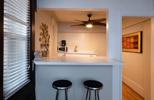 Lower Haight Hotel | The Metro Hotel