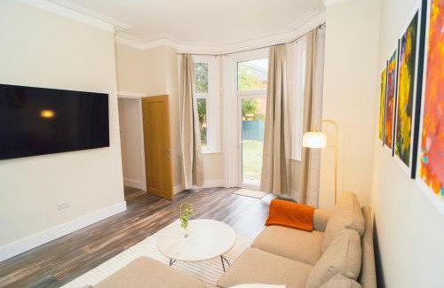 Bournemouth Apartment | The Milkmans Residence