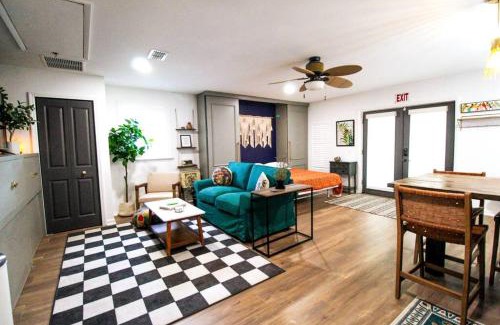 St. Augustine House | The Mini Moody - Luxurious Home Recently Renovated Close to Beach & Downtown