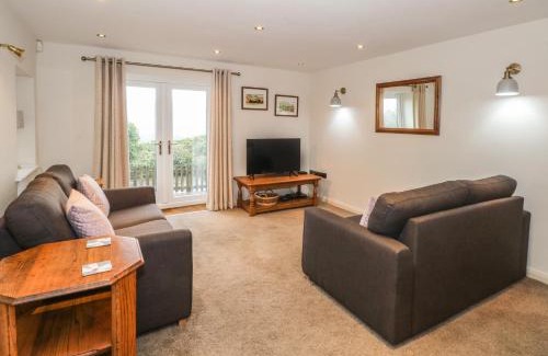 Oakworth House | The Mistal