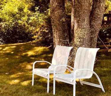 Lincolnville House | The Mount Battie Inn near Penobscot Bay, Maine