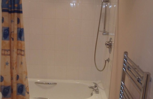 Barns Green Hotel | The Mucky Duck Inn