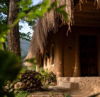 Maraiyur Resort | The Mudhouse Marayoor