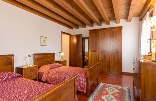 Castegnero Apartment | The Mulberries three bedroom and two bathroom apartment