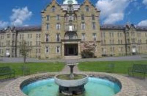 Sutton House | The Murphy