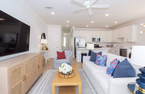 Oxford Apartment | The MVP on Miramar, Best Rate for SC GameDay!