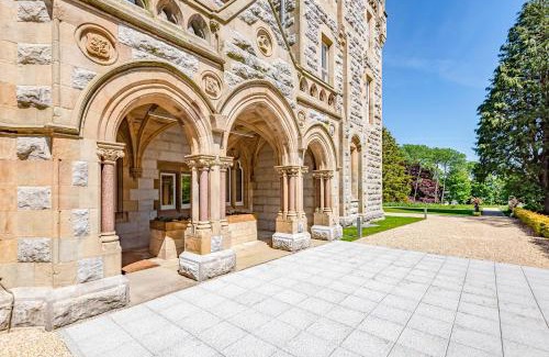 Newland Near Ulverston Apartment | The Myles Suite Stone Cross Mansion