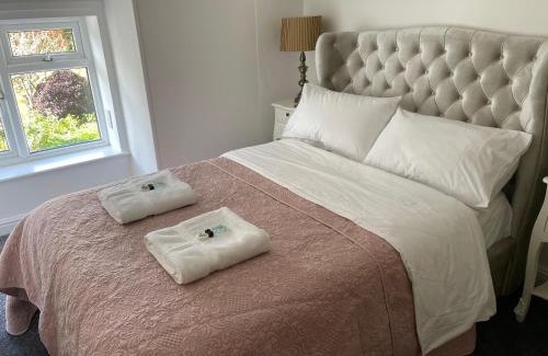 Lyme Regis Hotel | The Nags Head - Room only accommodation