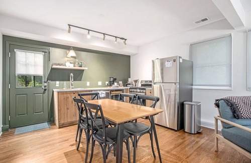 New Buffalo Apartment | The Neighborhood Hotel Grand Beach Cottage 14 - Queen, (2) Twin Beds Upstairs, Pet Friendly