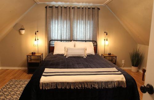 Downtown Dunedin Apartment | The Nest Downtown Dunedin NO KIDS, NO PETS