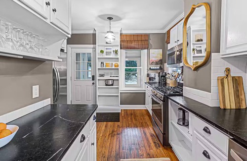 Saratoga Springs House | The Nest on 2nd st. Downtown Saratoga Springs