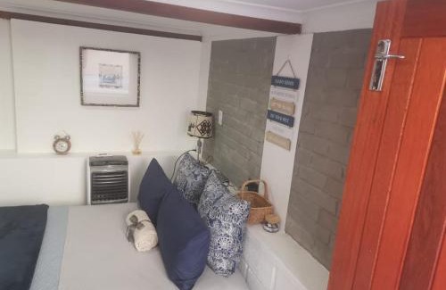 Quigney Beach Apartment | The nest