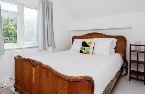 Harlesden House | The New Coach House, by Veeve