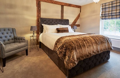 Woolhope Hotel | The New Inn