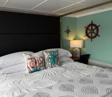 Newport Bed & Breakfast | The Newport Belle