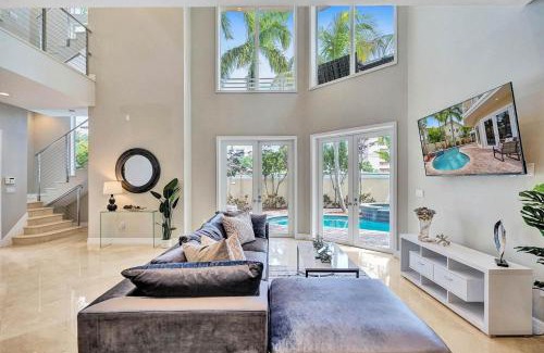 Pompano Beach House | The Nia Tower Ultimate Beach House