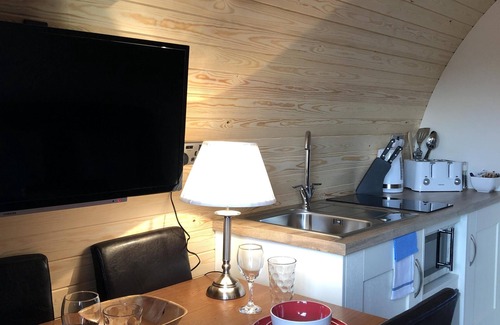 Whichford Hotel | The Norman Knight