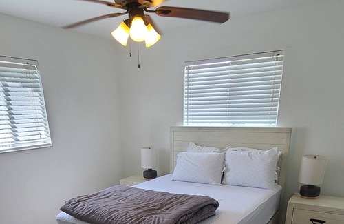 Gulf Cove House | The Nova House - Cute, Cozy, and Quiet