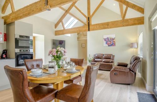 Trowbridge House | The Oak