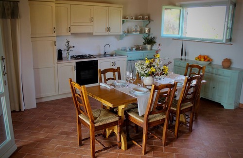 Torrita di Siena House | The Oak Tree House