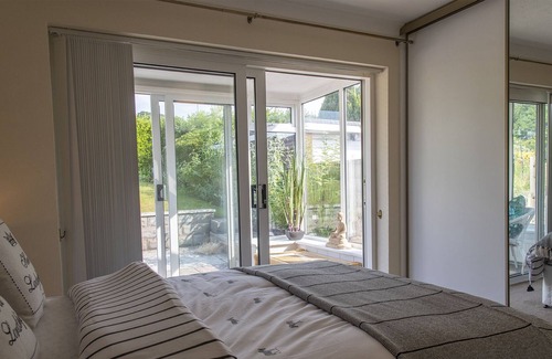 Prestatyn House | The Oaks - A fabulous 2 bedroom family holiday bungalow in Prestatyn North Wales , close to the b...