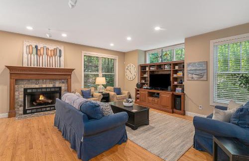 New Buffalo House | The Oasis at Forest Beach