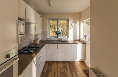 Totland Bay Apartment | The Observation Apartment