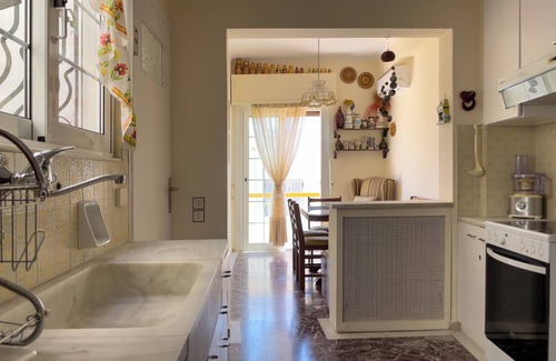 Thissio Apartment | The Observatory 2BR With Acropolis View