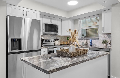 Fort Myers Beach Condo | The Ocean Glass Vacation Rental