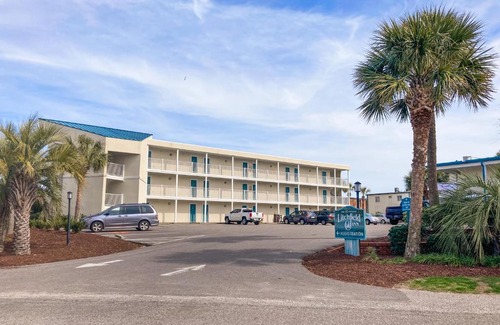 Litchfield by the Sea Apartment | The Oceanfront Litchfield Inn 251