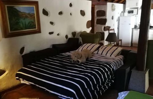 Santa Lucia Cottage | The Old House of La Montaña for 2 people