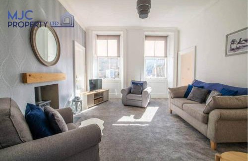 Hawick House | The Old Bank