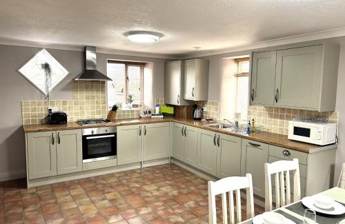 West Parley House | The Old Barn - Bramble Farm Cottages