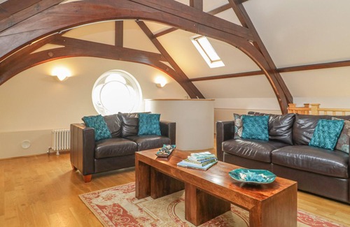 Sturminster Marshall Cottage | THE OLD CHAPEL, pet friendly, with a garden in Sturminster Marshall